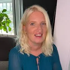 Caitlin, therapist in Toronto